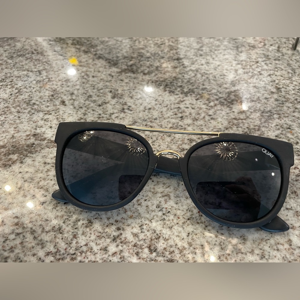 Quay black frame sunglasses with touch of gold
